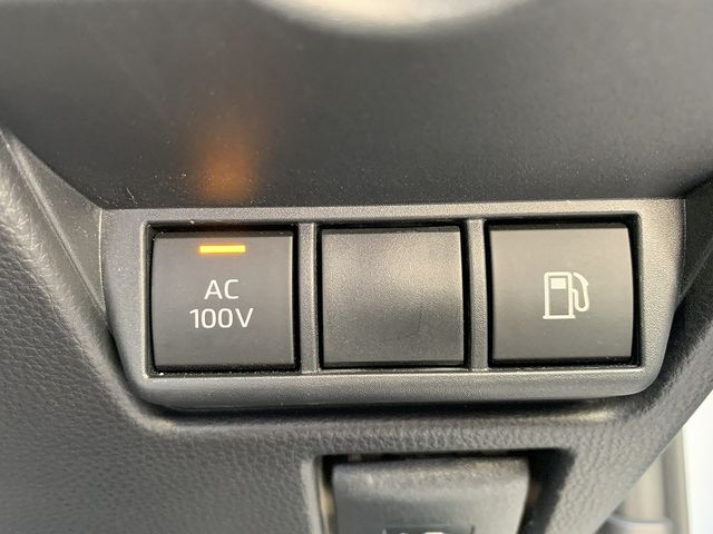 TOYOTA PRIUS 4WD 2024 Image 31