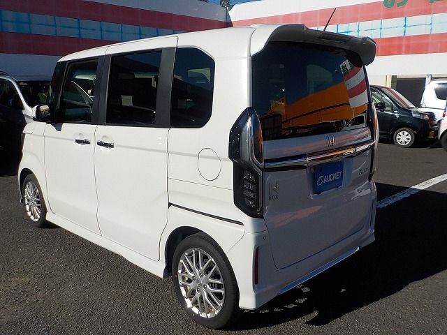 HONDA N BOX CUSTOM 2023 Image 31