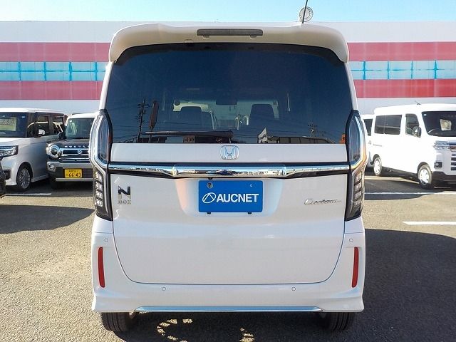 HONDA N BOX CUSTOM 2023 Image 31