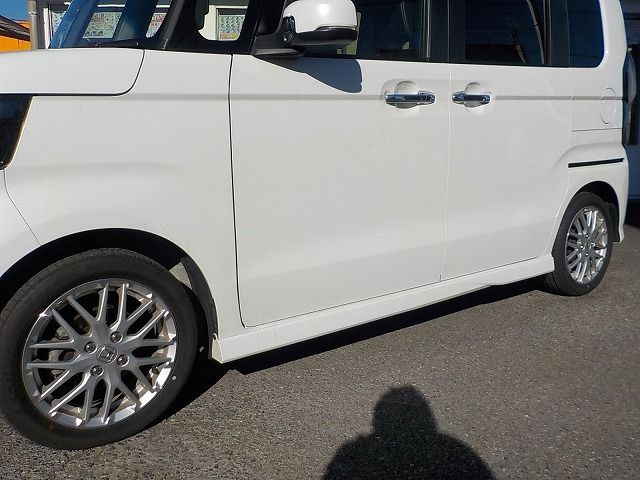 HONDA N BOX CUSTOM 2023 Image 31