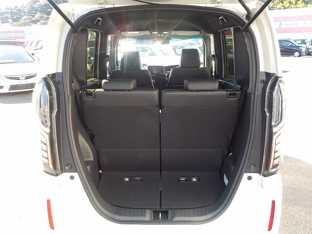 HONDA N BOX CUSTOM 2023 Image 31