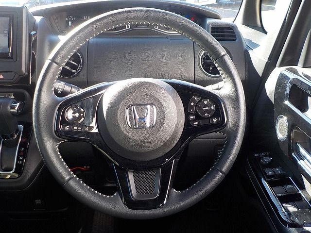 HONDA N BOX CUSTOM 2023 Image 31