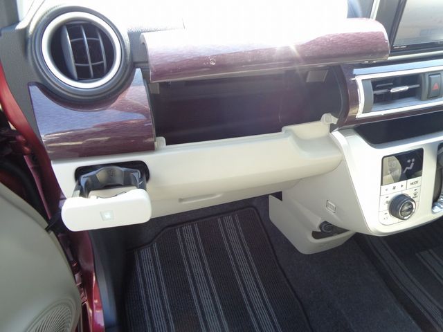 DAIHATSU CAST STYLE 2018 Image 31