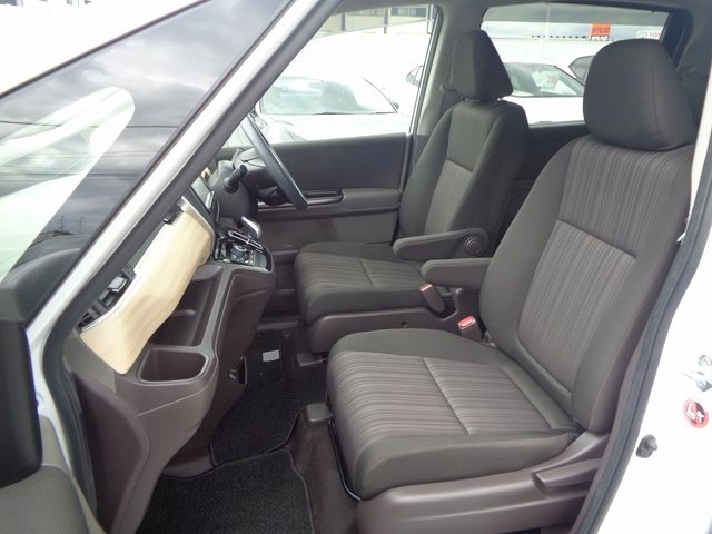 HONDA FREED HYBRID 2018 Image 31