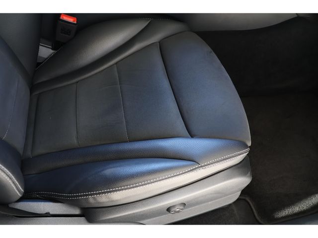 MERCEDES BENZ GLC CL 2019 Image 31