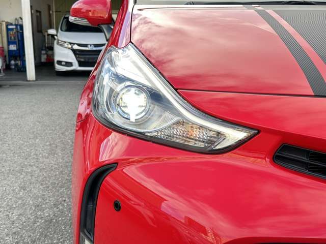 TOYOTA PRIUS ALPHA 2015 Image 31