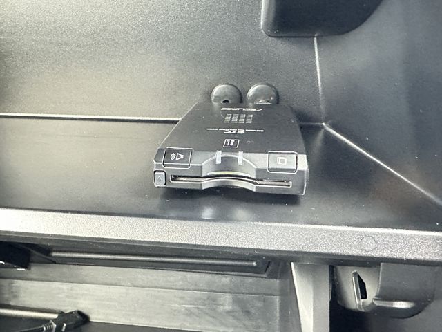 TOYOTA PRIUS ALPHA 2015 Image 31