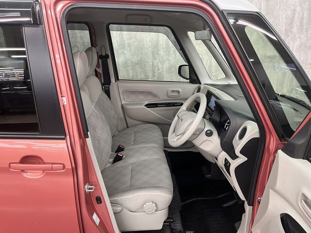 MITSUBISHI EK SPACE 2018 Image 31