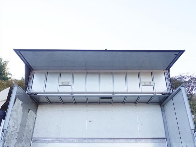 MITSUBISHI FUSOU FIGHTER 2011 Image 31