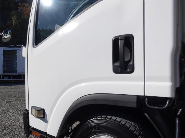 ISUZU ELF 2009 Image 31
