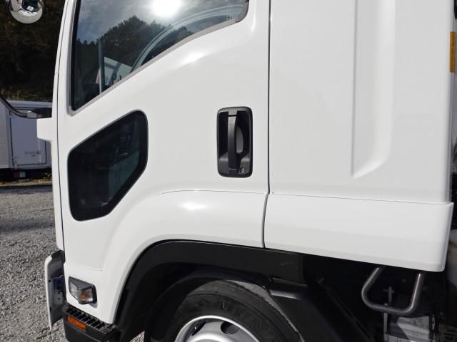 ISUZU FORWARD 2013 Image 31