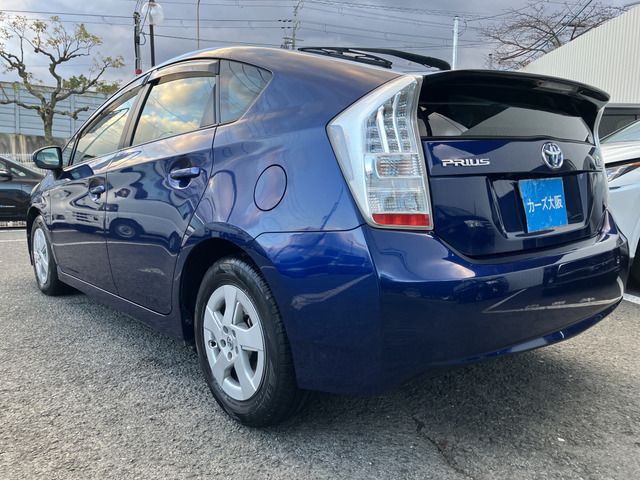TOYOTA PRIUS 2010 Image 31