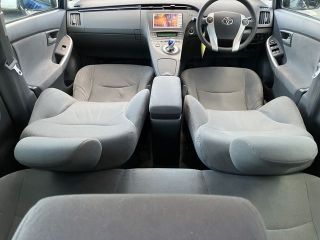 TOYOTA PRIUS 2010 Image 31