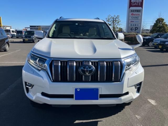 TOYOTA LANDCRUISER PRADO 2018 Image 31