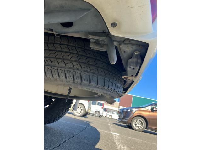 TOYOTA LANDCRUISER PRADO 2018 Image 31