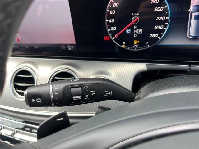 MERCEDES BENZ E CLAS 2018 Image 31