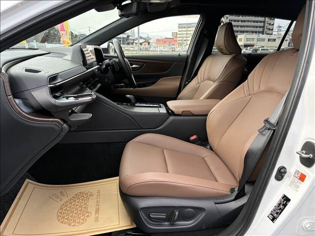 TOYOTA CROWN SEDAN HYBRID 2024 Image 31