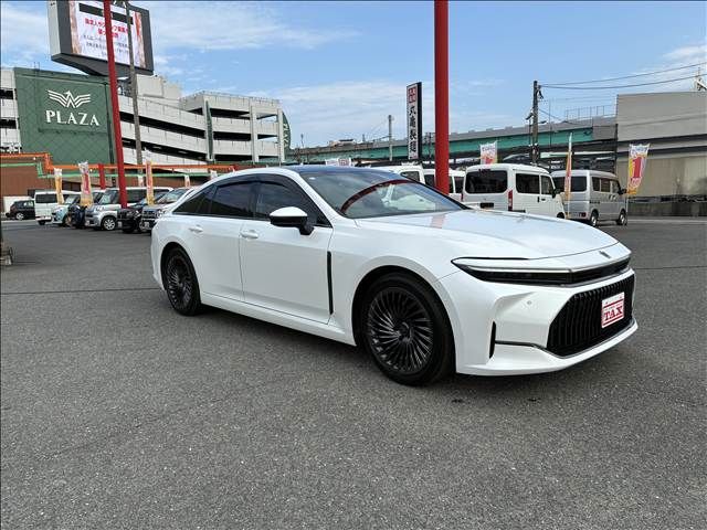 TOYOTA CROWN SEDAN HYBRID 2024 Image 31