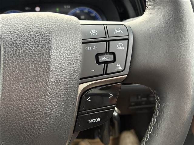 TOYOTA CROWN SEDAN HYBRID 2024 Image 31