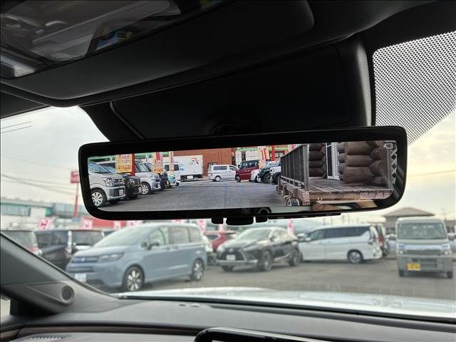 TOYOTA CROWN SEDAN HYBRID 2024 Image 31