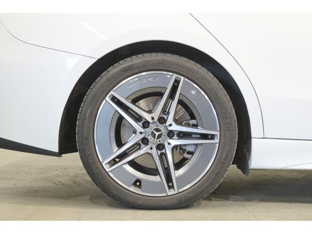 MERCEDES BENZ C CLAS 2023 Image 31