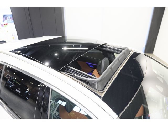 MERCEDES BENZ C CLAS 2023 Image 31