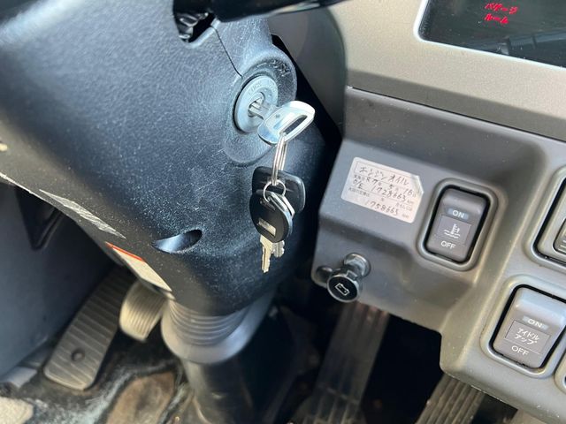 ISUZU GALA 2012 Image 31