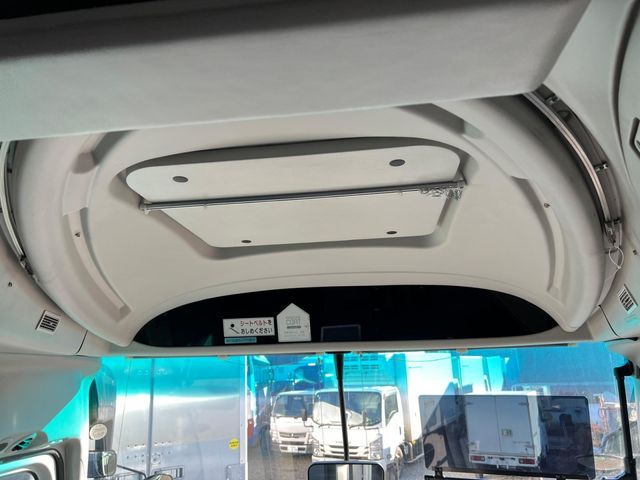 ISUZU GALA 2012 Image 31