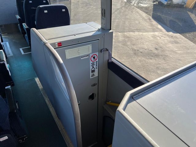 ISUZU GALA 2012 Image 31