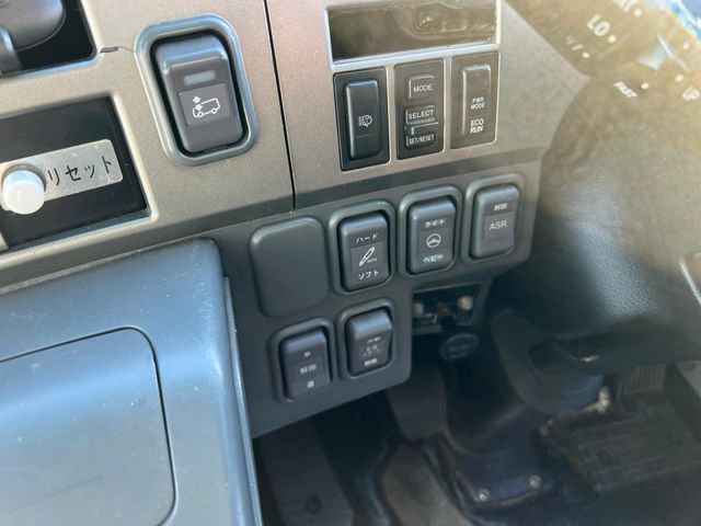 ISUZU GALA 2012 Image 31