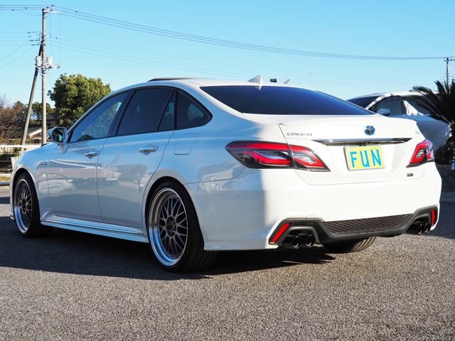TOYOTA CROWN SEDAN HYBRID 2018 Image 31