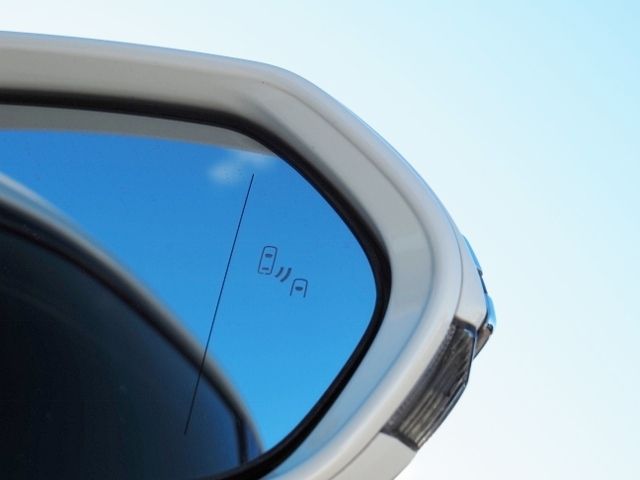 TOYOTA CROWN SEDAN HYBRID 2018 Image 31