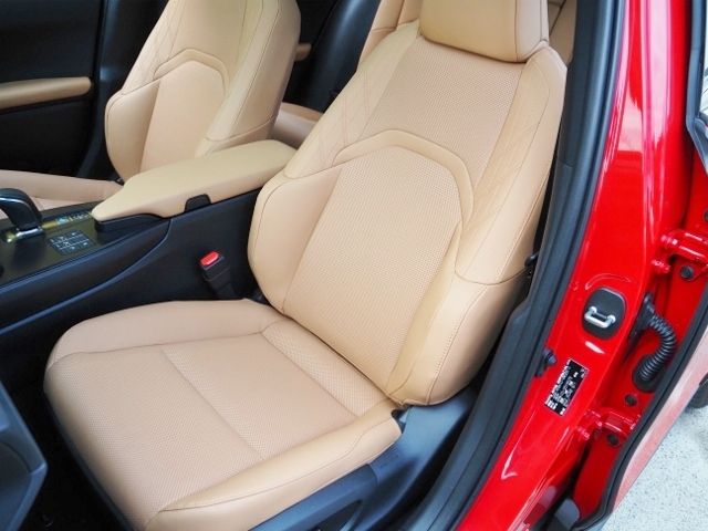 TOYOTA LEXUS UX300E 2024 Image 31