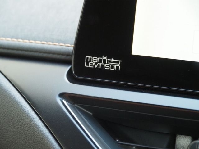 TOYOTA LEXUS UX300E 2024 Image 31