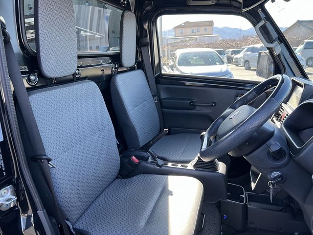SUZUKI CARRY TRUCK 4WD 2022 Image 31