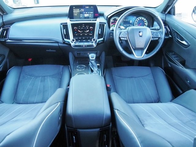 TOYOTA CROWN SEDAN HYBRID 2020 Image 31