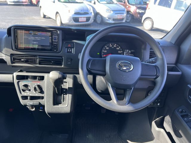 DAIHATSU HIJET DECKVAN 4WD 2022 Image 31