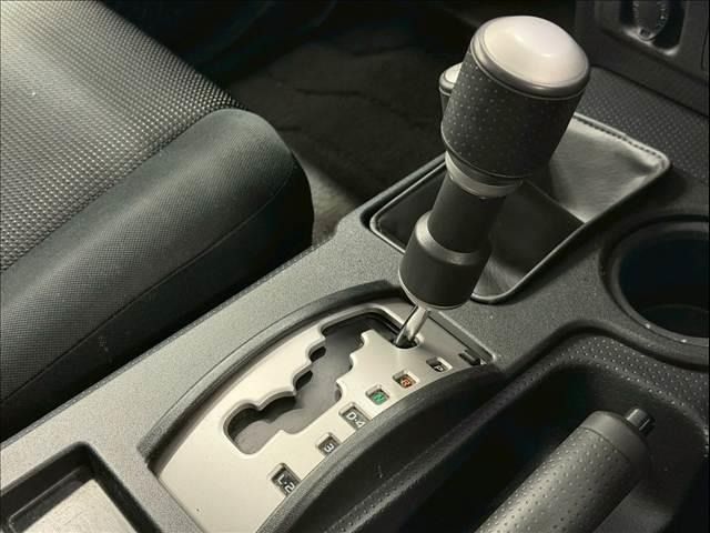 TOYOTA FJ CRUISER 4WD 2011 Image 31