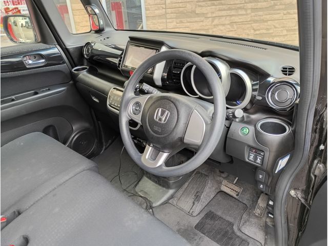 HONDA N BOX CUSTOM 2016 Image 31