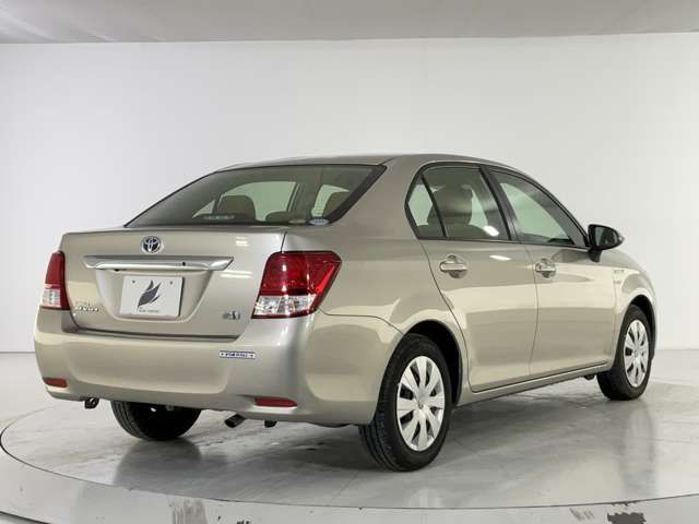 TOYOTA COROLLA AXIO HYBRID 2014 Image 31