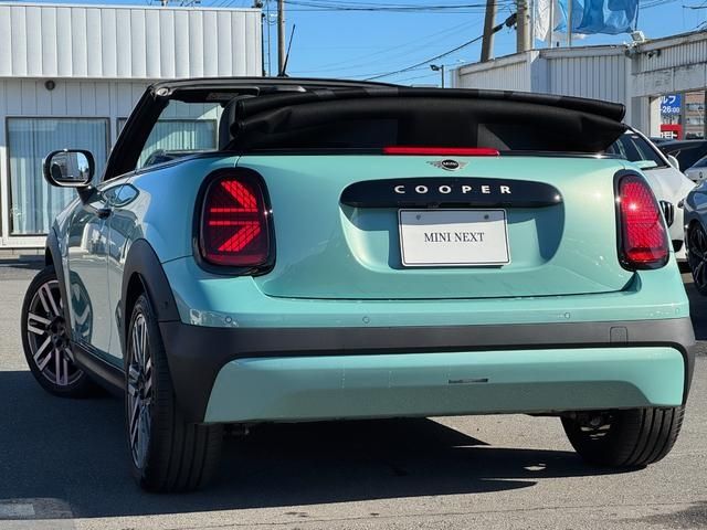 BMW MINI COOPER OPEN 2025 Image 31