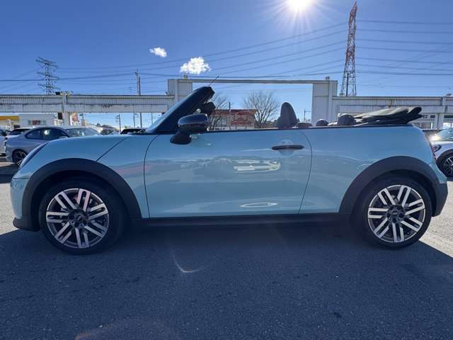 BMW MINI COOPER OPEN 2025 Image 31