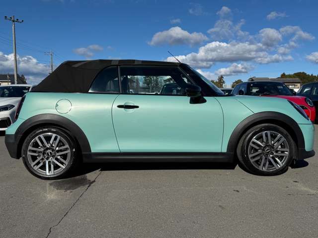 BMW MINI COOPER OPEN 2025 Image 31
