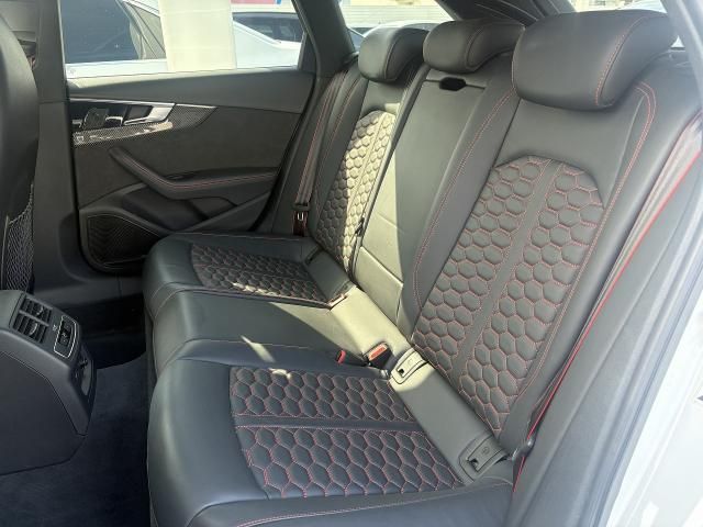 AUDI RS4 AVANT 2021 Image 31
