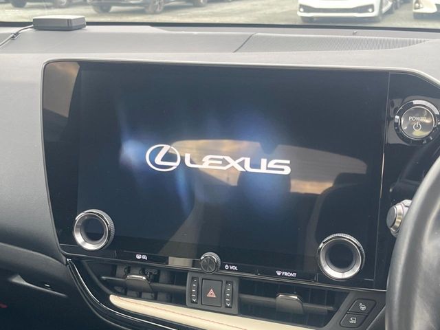 TOYOTA LEXUS NX350H 2023 Image 31