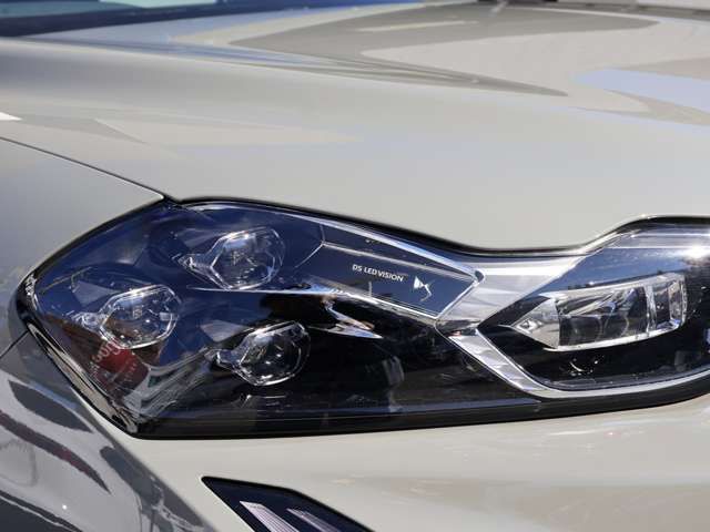 CITROEN DS3 5DOOR SU 2024 Image 31