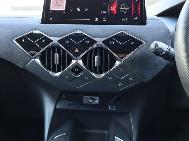 CITROEN DS3 5DOOR SU 2024 Image 31