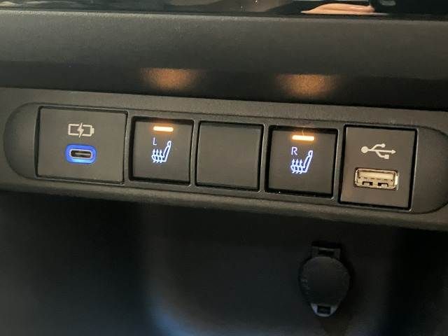 TOYOTA YARIS CROSS HYBRID 2022 Image 31