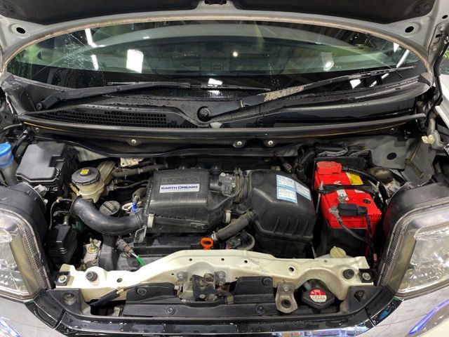 HONDA N BOX CUSTOM 2015 Image 31