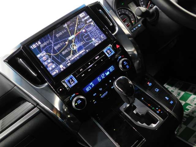 TOYOTA VELLFIRE 2015 Image 31